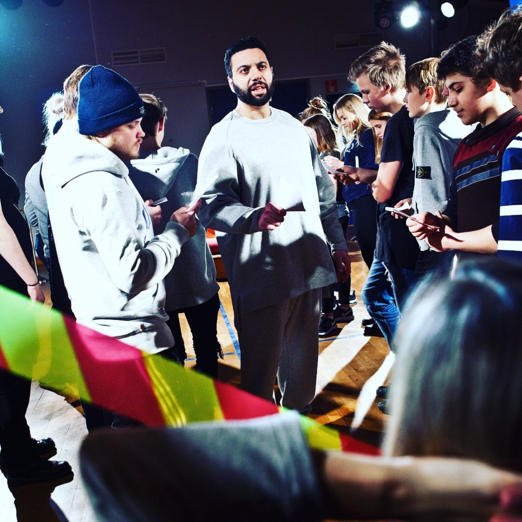 B43C9E2C-5788-420B-9538-E50094DABD08